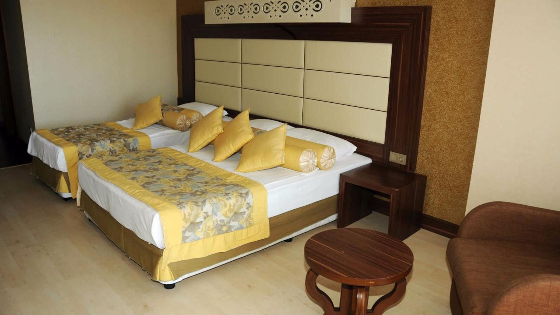 Noxinn Hotels Club Ultra All Inclusive โคนัคคลึ ภายนอก รูปภาพ